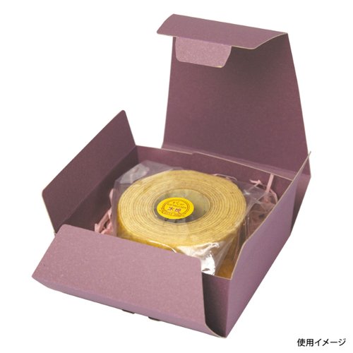 贈答箱 和包160角 京藤 ヤマニパッケージ 正面から撮影された和風デザインの贈答用ボックス