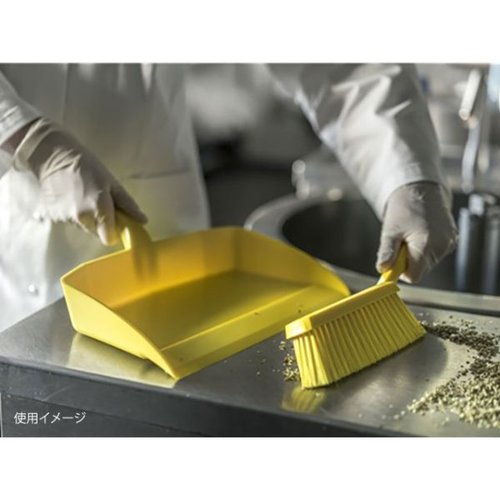 ブラシ ベーカリーブラシ(ソフト) イエロー 45876 Vikan(ヴァイカン) 柔らかい刷毛部分が目立つ、持ち手がしっかりとした角度で見える状態