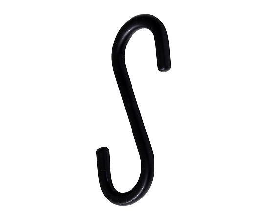 Lacety（ラスティー）　S字フック　小　黒 フックが横向きに吊るされ、黒い表面が光を反射している様子