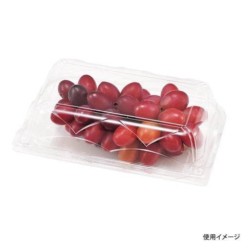 フルーツ容器 NZW21-13(68)AP.6H 中 エフピコチューパ 透明なフルーツ容器が横向きに配置されている状態、内側が黄色いフルーツで満たされている様子。