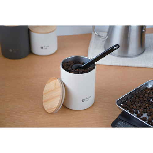 キャニスター　440ml　バリスタリッチ　真空二重構造　保存容器　ステンレス　オフホワイト 真空二重構造のデザインが見える斜めの状態