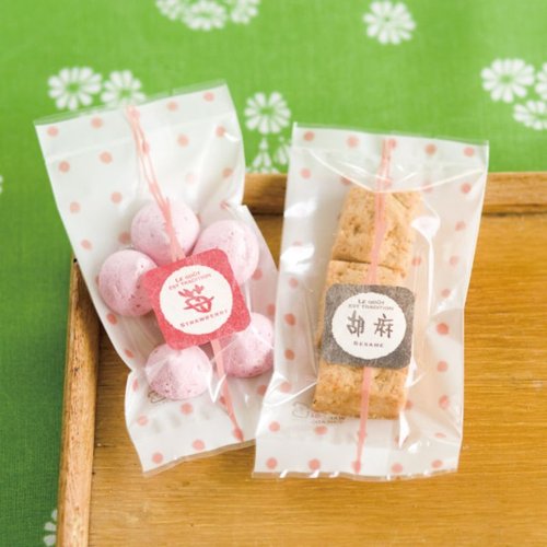 テープ無 OPP袋 和風ドットスイーツパック(桃) クリア-4(100枚) ヘッズ 透明な袋に和風ドットのデザインが施され、優雅に桃色のスイーツが包まれている様子