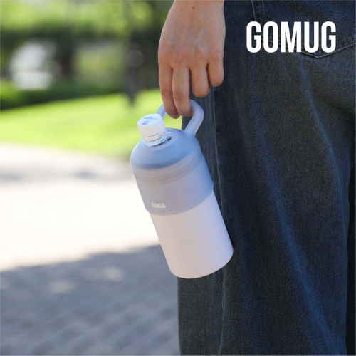 ペットボトルカバー　BOT.GOMUG　ライトグレー グレーの生地で編まれたシンプルなデザインが目を引くカバー