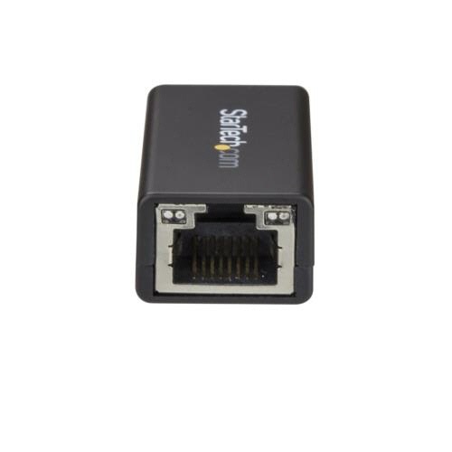 有線LANアダプター/USB　Type-C-RJ45/USB3.0・3.1　1個 商品が正面から見える状態で、端子部分が強調されている。
