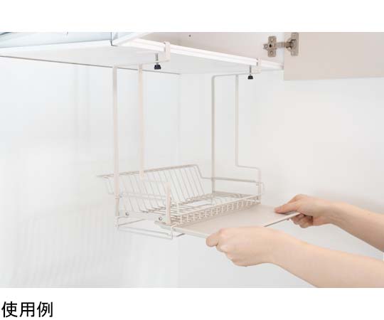 ルームラボ 吊り下げ水切りカゴ 底が空いている吊り下げ式の水切りカゴが横から見える状態
