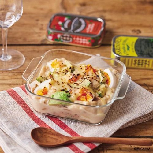 調理器具 PRX グラタン・ドリア600mL パール金属 黒い器に収められたグラタンが、こんがりと焼き色がついた上面を見せている状態。