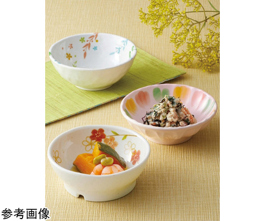 菊形小鉢 花霞 （花霞・ピンク） 112×37mm 10個入 淡いピンク色の小鉢が整然と並んでいる様子