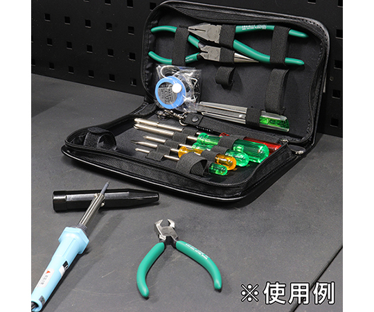 ツールキット 14点組 色とりどりの工具が整然と配置されたセット
