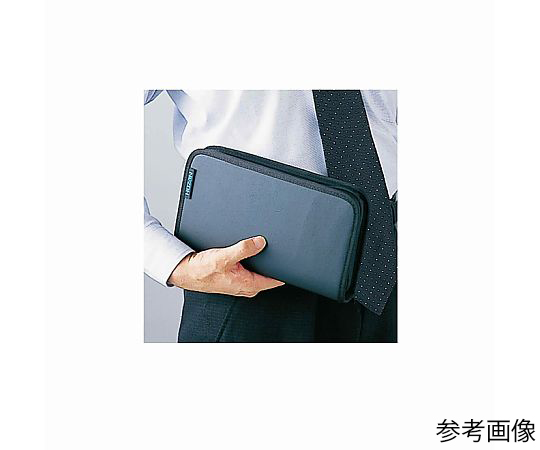 工具セット さまざまなサイズの工具が整然と並んでいる状態