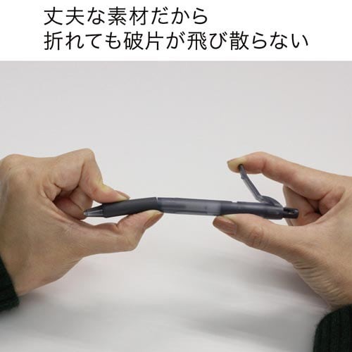 油性ボールペン BN2 0.7mm 黒 10本入 パッケージ内のボールペンが整然と並んでいる様子