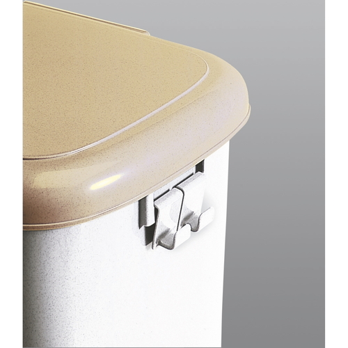 ゴミ箱　ペダルペール　25L　フック4ケ付き フックが付いた状態で斜めから撮影されたペダル式のゴミ箱