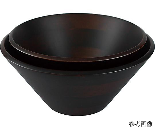 サラダボウル　ブラウン　φ18×8cm 艶のあるブラウンの表面と深さが強調された横からのショット