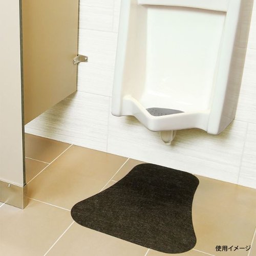 厨房用資材 ピググリッピートイレマット 6枚 GRP7002-BK エー・エム・プロダクツ 黒いトイレマットが並べられた様子