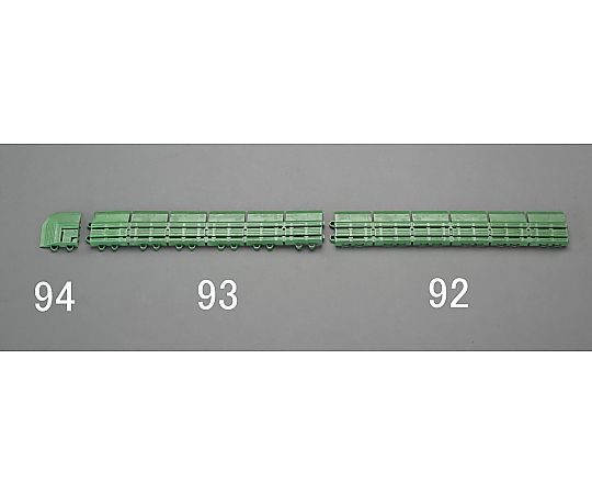 75x450mm 中ふち(雄) 端が整えられた均一な幅の黒いフレームが見える状態