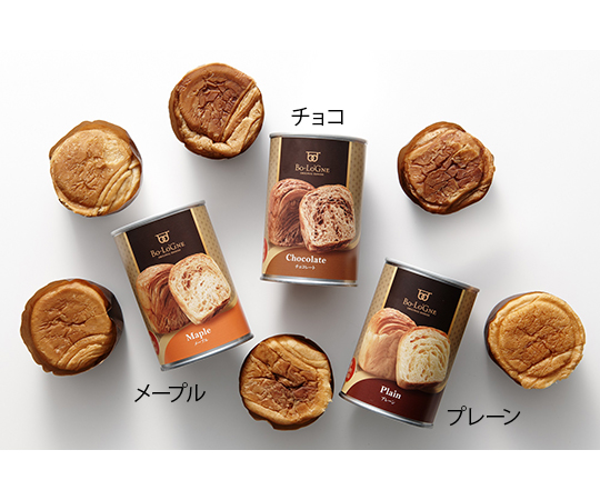 缶deボローニャ メープル 1セット（24缶×3箱入） 異なる向きで積み重ねられた缶のセット