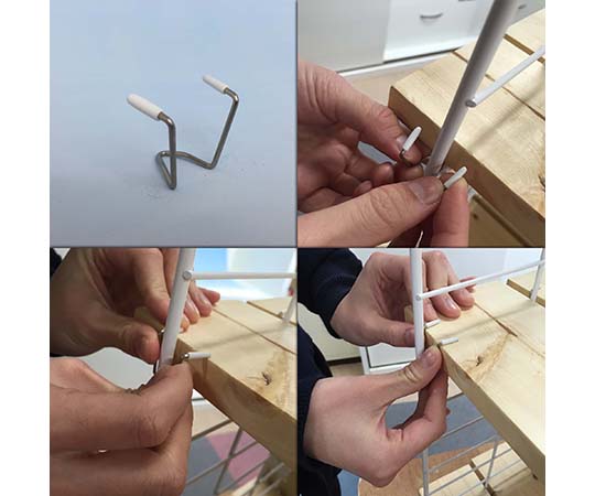 メッシュ棚受専用　固定パーツ　1×4材用　線材径1.5mm　4個入 4個が整然と並べられた上面からの視点