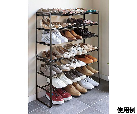 410-700x250x460mm シューズラック 木目調のシューズラックが正面から見える状況、全体がしっかりとした作りに見える。