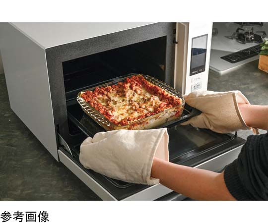 耐熱ガラス製スクエア皿2000 8個入 整然と並んだ透明な四角い皿が8個セットで見える状態