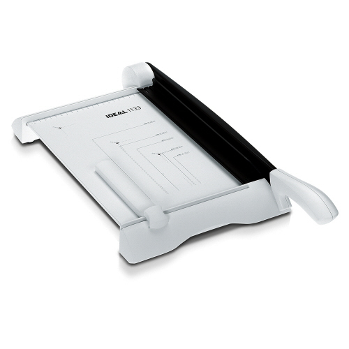 ﾍﾟｰﾊﾟｰｶｯﾀｰ A4ﾀｲﾌﾟ 1台