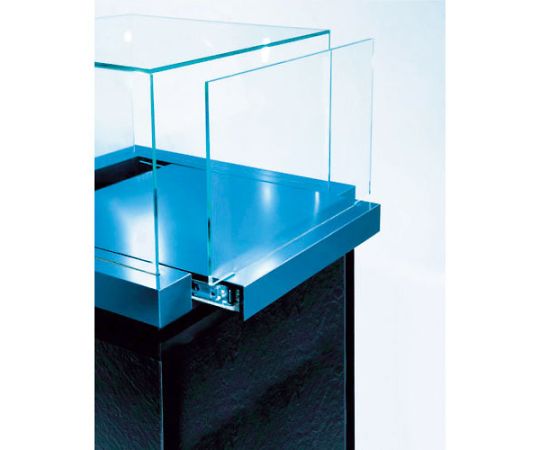 超強力両面テープ　クリスタル　19mmx3m クリアなパッケージの表面に製品の詳細が記載されている状態