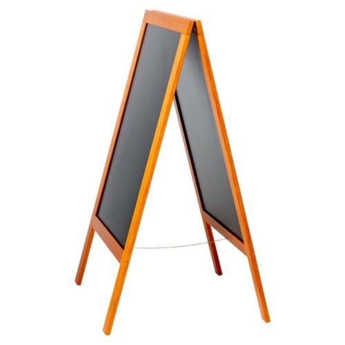 A型ボード ハイグレードA型ブラックボード チーク色 SBSW (TE-120)両面 友屋 黒いスタンドの上に立てかけられたチーク色の両面ボード