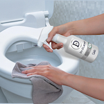 エステー Ｄｒ．ＣＬＥＡＮ＋除菌・ウィルス除去スプレーつめかえ 前面を向いた未開封の詰替えパウチが1つ、上部右側に注ぎ口キャップが突出し青緑の丸いデザインが目立つ