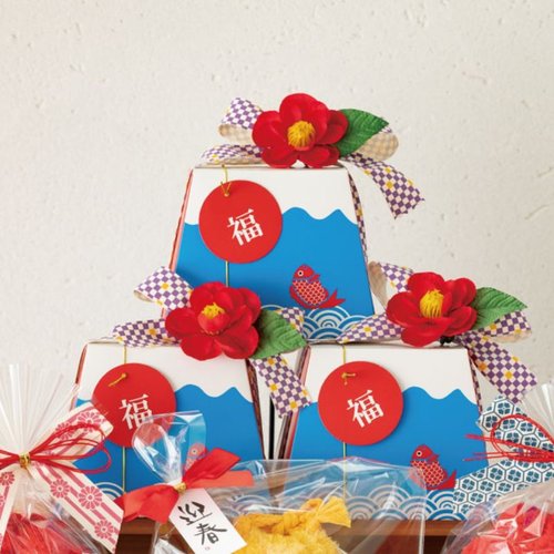 ギフト箱 フジサンギフトBOX-M 福タッグ付(10枚) ヘッズ 包装されたギフトボックスが整然と並んでいる様子