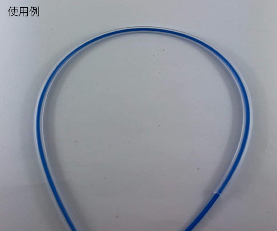 3D　Printing　フィラメント　スベアップガイドチューブ　2φ×4φ 透明なチューブが直立し、複数の色が見える状態