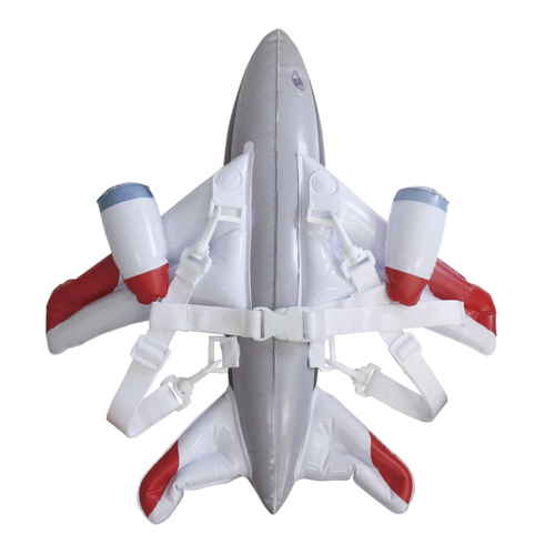 おもちゃ　ごっつん防止ひこうきクッション　レッド 赤い飛行機型のクッションが横向きに置かれている様子