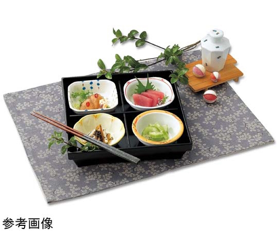 7.5 寸旬彩弁当（身・蓋） ブルー/内黒 30個入 蓋付きで積み重ねられた青色の弁当容器が並ぶ様子