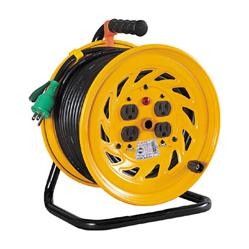 ｺｰﾄﾞﾘｰﾙ 単相100V 30mｺﾝｾﾝﾄ穴4個ｱｰｽ付 1台画像